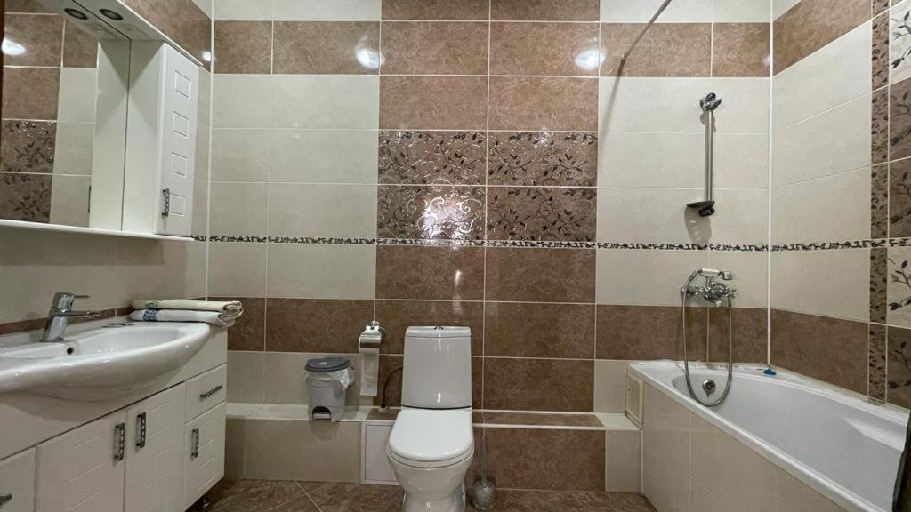 Rosa Roze Luxe House Hotel Karaganda Luaran gambar